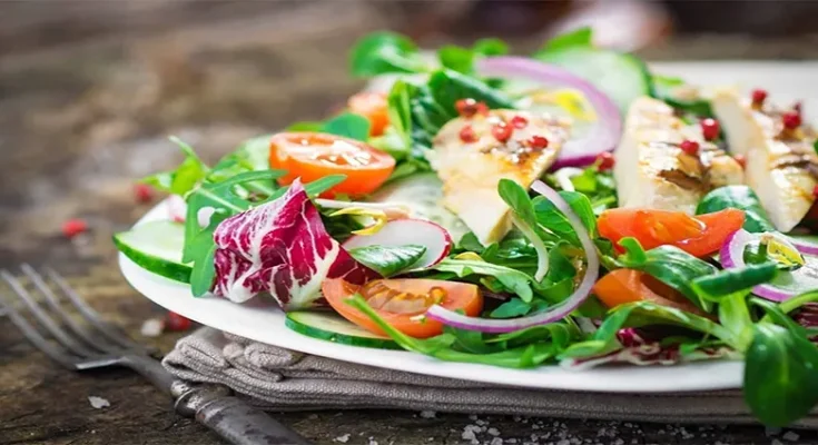 Best Grilled Chicken Fast Food Salads Under 500 Calories